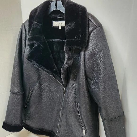 Sebby Jackets Coats Sebby Collection Womens Black Faux Fur